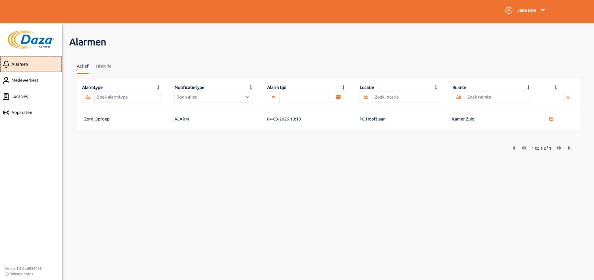 Daza Connect Webportal: zentrale Alarmübersicht mit Filtern nach Typ und Standort